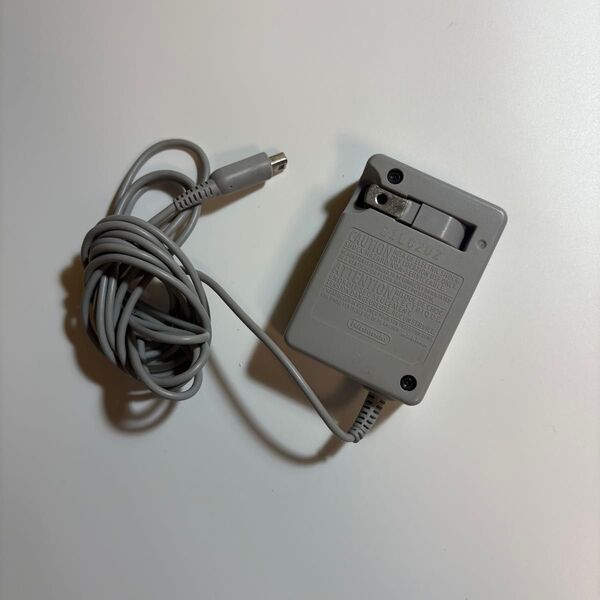 ニンテンドー3DS DSi ACアダプター 充電器 B1LC202 充電器