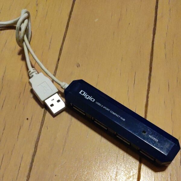 中古 ロアス Digio USB2.0 4PORT COMPACT HUB UH-2214SBL ネイビー