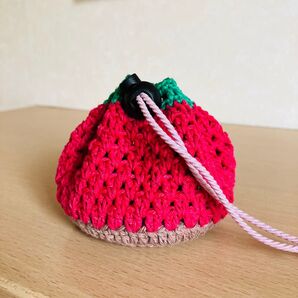 かぎ針編み 巾着 いちごチョコ