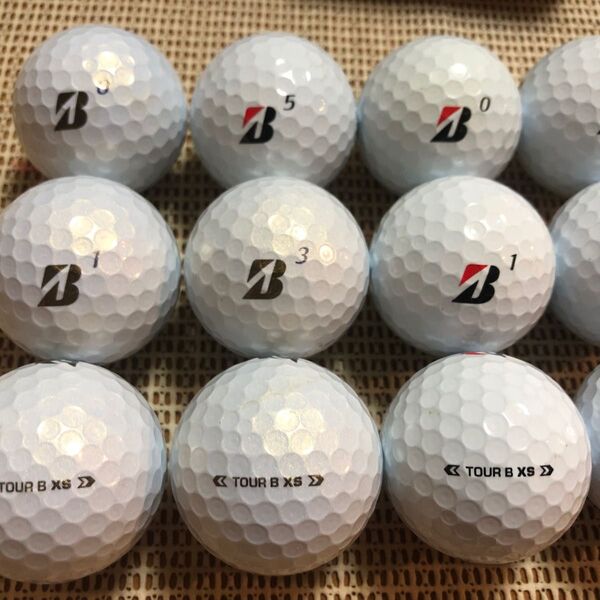 ロストボール12球☆ブリヂストンゴルフ TOUR B XS 2024年モデル☆タイガー
