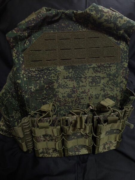限界ボーナスセール!【新品・即納】EMR デジタルフローラ プレートキャリア ロシア軍 サバゲ