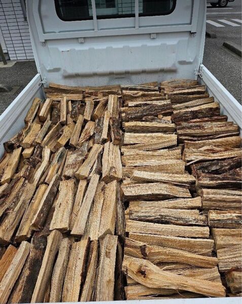 薪 コナラ アベマキ クヌギ 能登スギ 小楢 櫟 杉 約25kg 能登半島産 薪ストーブ 暖炉 焚き火 キャンプ アウトドア
