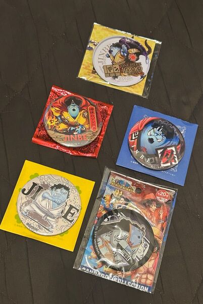 ONE PIECE ワンピース 麦わらストア輩缶バッジ ジンベェ 5点セット