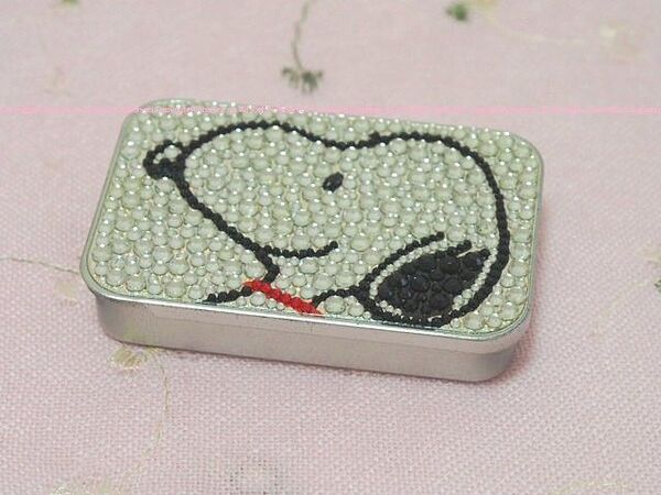 未使用★SNOOPY スヌーピー ラインストーンの空き缶 アクセサリーケース
