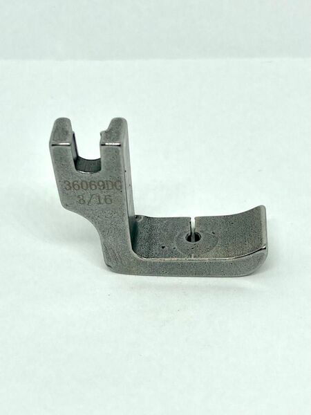工業用ミシン*コードパイピング固定押え金3/16*新品