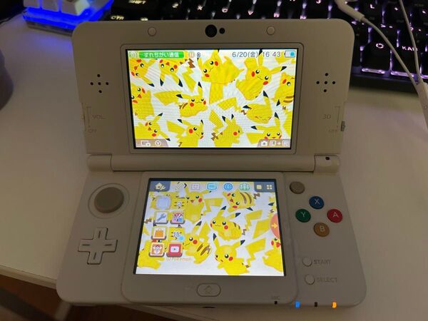 Newニンテンドー3DS(充電器セット)