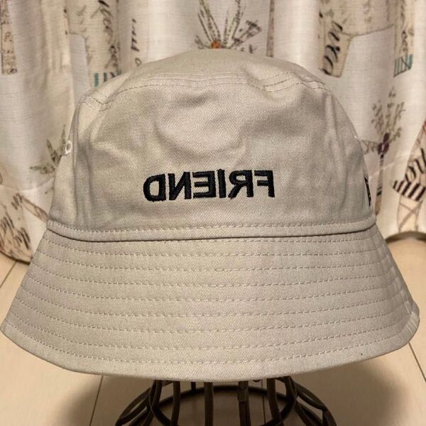 NEW ERA バケット01 セーラーブリム 重盛さと美feat.友達 FRIEND ストーン バケットハット ユニセックス