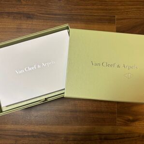 ヴァンクリーフ&アーペル ギフトボックス 箱 ヴァンクリ