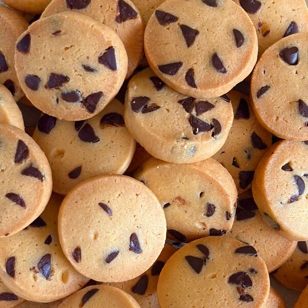 お試しチョコチップクッキー 16枚 よつ葉バター 手作りお菓子 食べ応え抜群 手作りクッキー 焼菓子 大人気 個包装