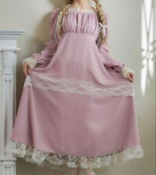 6割引以下! 新品 星名桜子×しまむらコラボ スクエアネックレース ロングワンピース Mピンク