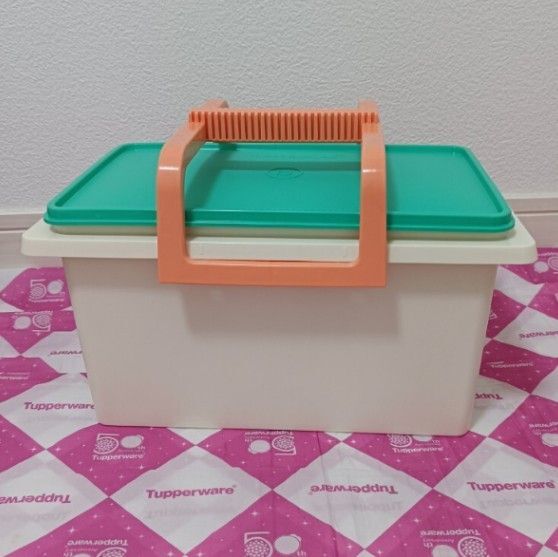 タッパーウェア 5キロキーパー(ハンドル付)お米保存にも! Tupperware