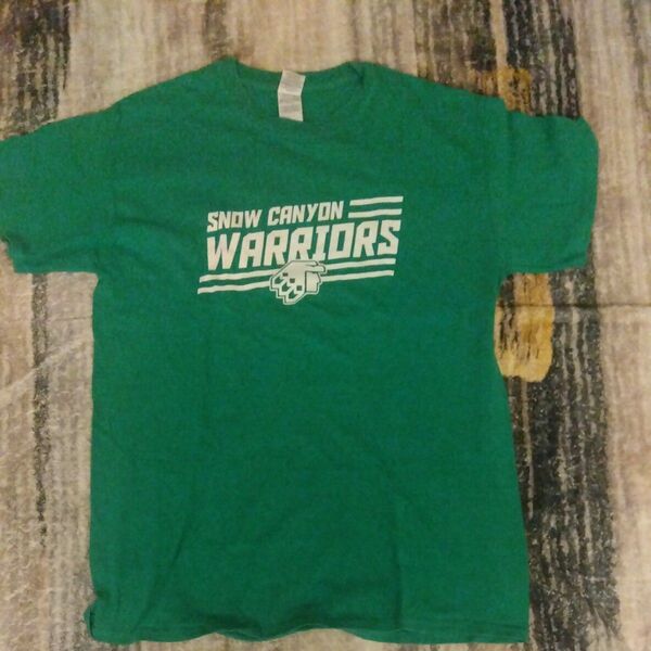 Snow Canyon Warriors Tシャツ グリーン