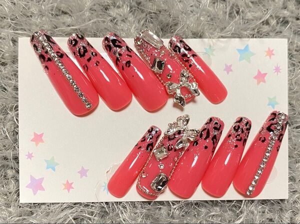 No.113 ネイルチップ 夏ネイル ヒョウ柄 ギャル ロングネイル 現品 可愛い