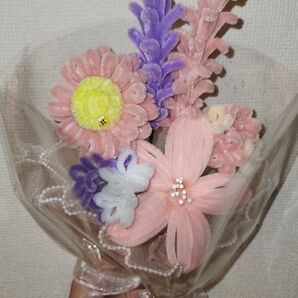 モールで作った花束 ピンク 紫 白 ハンドメイド