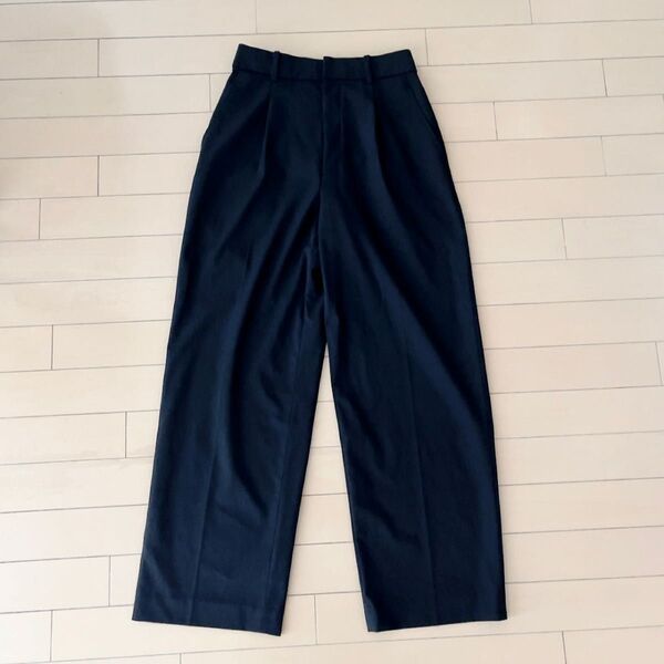 今期品 ユニクロ タックワイドパンツ ブラック Sサイズ