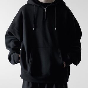 プルオーバーパーカー