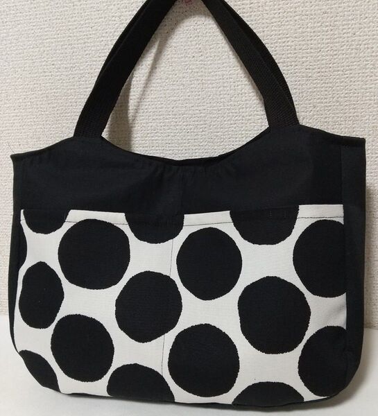 ハンドメイド ドット柄 ポケ4つバッグ 北欧 トートバッグ 水玉