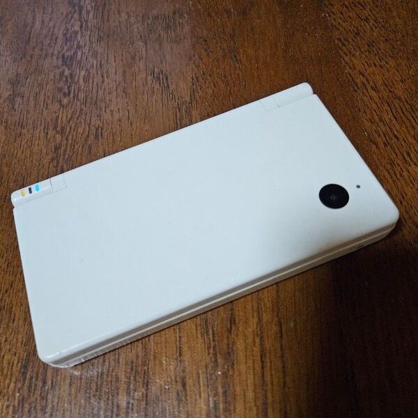 Nintendo DSi ホワイト 本体 ニンテンドーDSi 初期化済