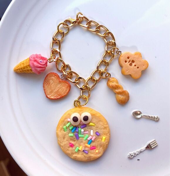 【じゃらじゃらキーホルダー】フェイクスイーツ フェイクフード ハンドメイド クッキー
