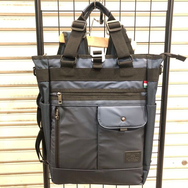 GUSCIO(グッシオ)『新品』《通勤通学》3WAYトートリュック