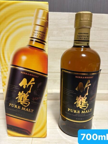 ニッカウヰスキー 竹鶴ピュアモルト 旧ボトル 黒ラベル 700ml 初期カートン付き 特別な贈答に最適 ②