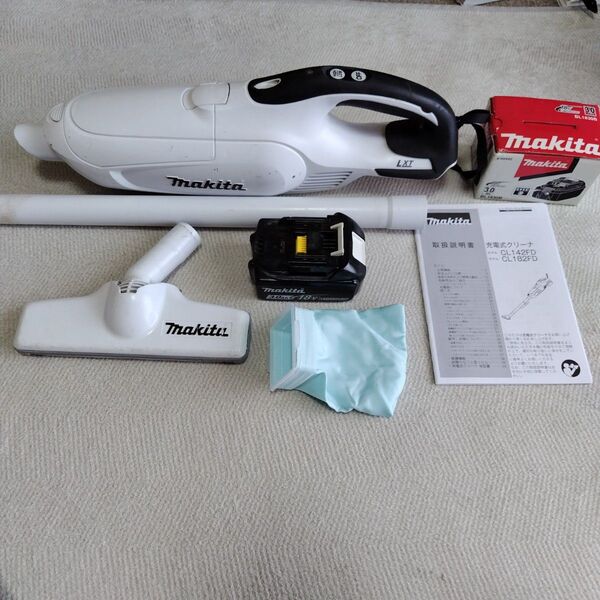 マキタ 18V 充電式クリーナー CL182FD BL1830B付 中古品