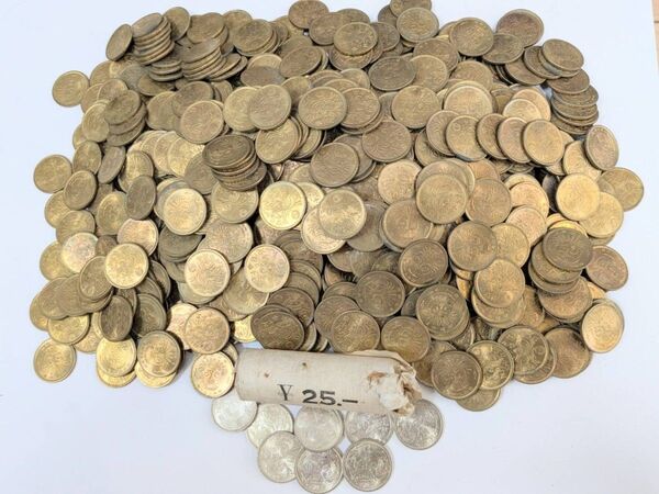 古銭 大型50銭黄銅貨・鳳凰50銭銀貨 美品 800枚以上 約3.9kg まとめ