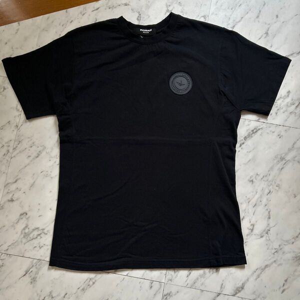1PIU1UGUALE3 黒Tシャツ