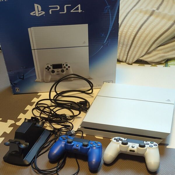 中古 動作確認済 初期化済 SONY PlayStation4 PS4 プレステ4 箱有り コントローラ 充電ステーション付き