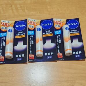 ニベア ディープモイスチャーリップ メルティタイプ 無香料3本セット