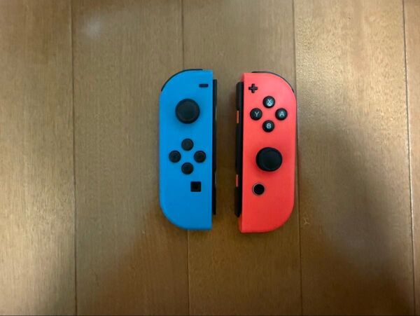 Nintendo Switch ジョイコン 青と赤