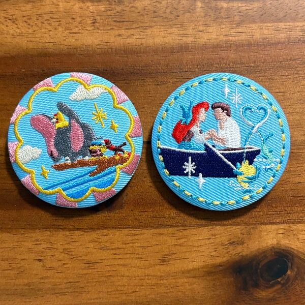ディズニー 刺繍缶バッジ ダンボ アリエル