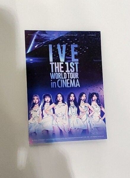 IVE THE 1ST WORLD TOUR in CINEMA 映画 入場 特典 ステッカー アイヴ