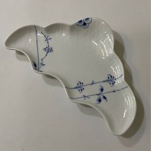 未使用美品 ロイヤルコペンハーゲン ブルーパルメッテ クレセント プレート 変形皿 1枚