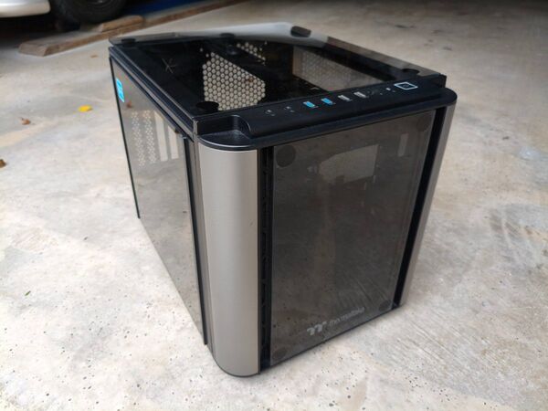PCケース Thermaltake level20vt 20周年記念モデル