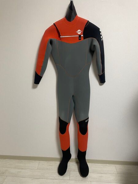 サーフィン ドライスーツ ウェットスーツ