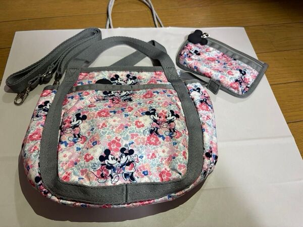 LeSportsac. Disneyコラボ ミッキー&ミニー ミニバック(SMALL JENNI ) ティシュポーチ