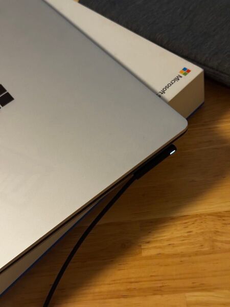 Microsoft Surface Laptop シルバー 本体