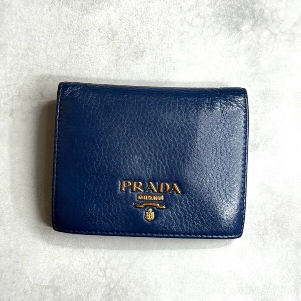 PRADA プラダ / ヴィッテログレインコンパクトウォレット 二つ折り財布 グレインレザー ブルー ゴールド 1MV204
