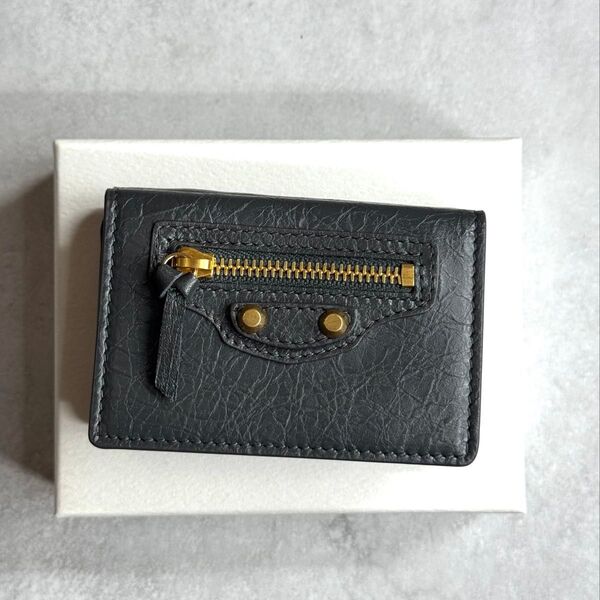 【未使用近/付属品完備】 BALENCIAGA バレンシアガ / クラシックミニウォレット 三つ折り財布 グレー 477455
