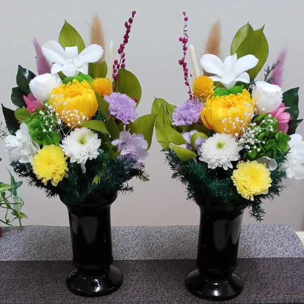 プリザーブドフラワー 一対仏花 一周忌 三回忌 お仏壇 お供え花 花器付き