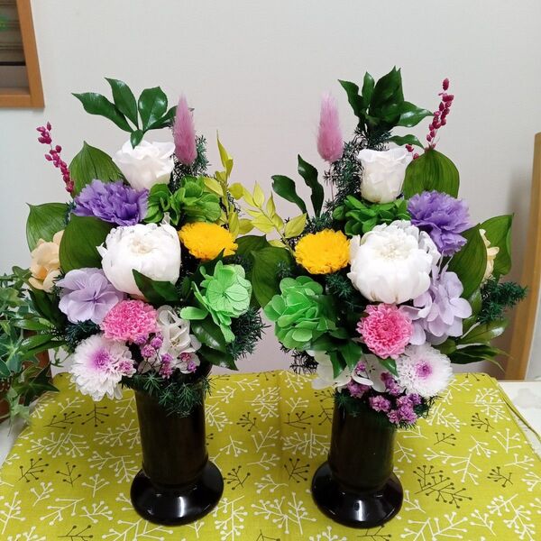 プリザーブドフラワー仏花 一対 高さ30cm お供え花 お仏壇花 一周忌 三回忌 贈り物 花器付き