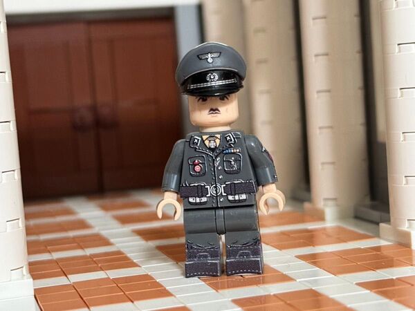 ドイツ軍 親衛隊 SS中将 フリッツ・フォン・シュルツ LEGO互換 ミニフィグ ww2 レゴ ミリタリー