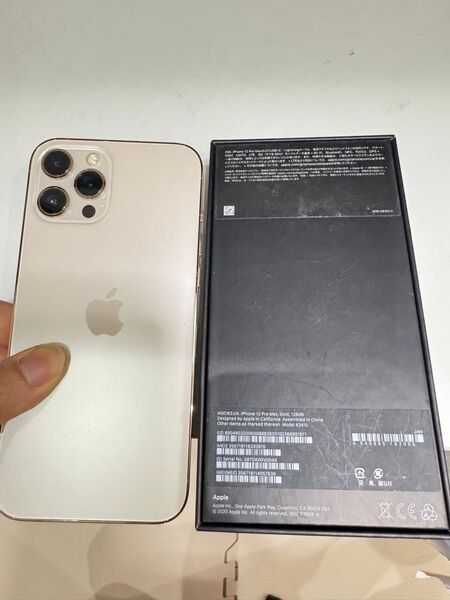 iPhone 12promax SIMフリーバッテリー77%