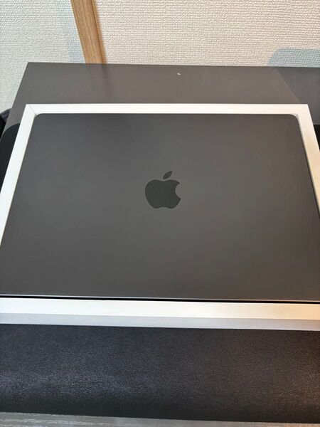 Macbook Pro M4 1TB 16GB Nanotexture JISキーボード スペースブラック