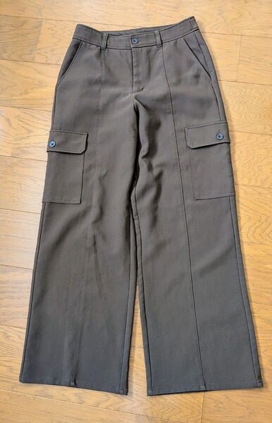 GU カーゴワイドパンツ