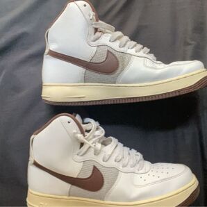 NIKE AIR FORCE 1 HIGH 07 LV8 マジックテープ無し