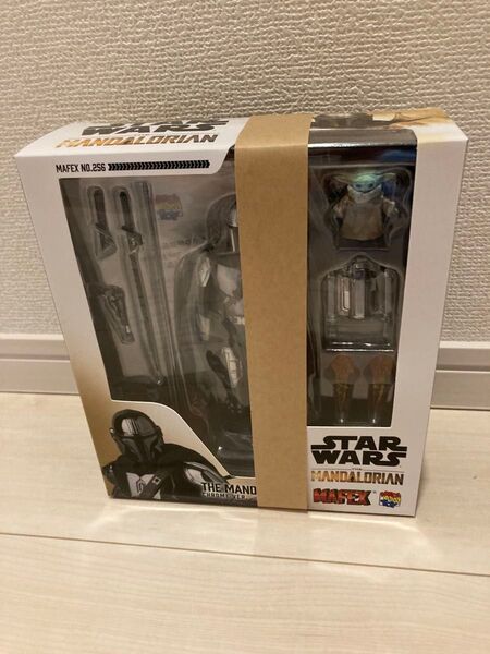 未開封・新品MAFEX No.256 STAR WARS MANDALORIAN CHROME スターウォーズ マンダロリアン
