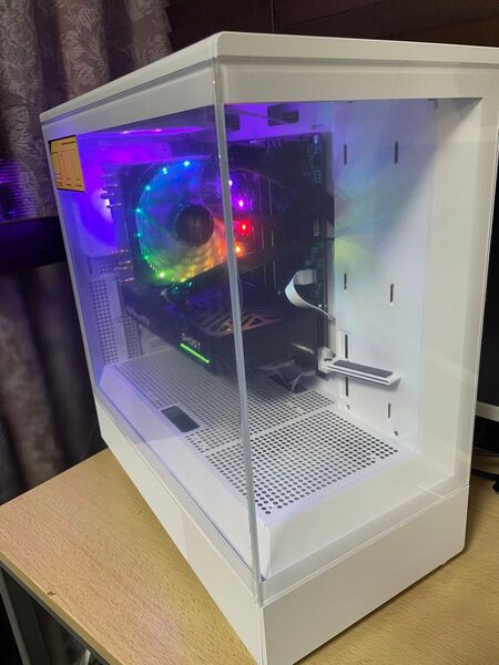 ★新品パーツ!RTX5060 、RYZEN7 5700X、メモリ32GB搭載!快適ゲーミングPC!