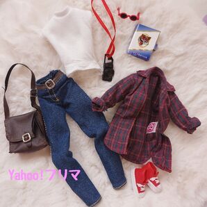 バービー 洋服 服 アウトフィット サングラス バッグ スニーカー 靴 デニム ジーンズ シャツ ドール 人形 衣装 1/6